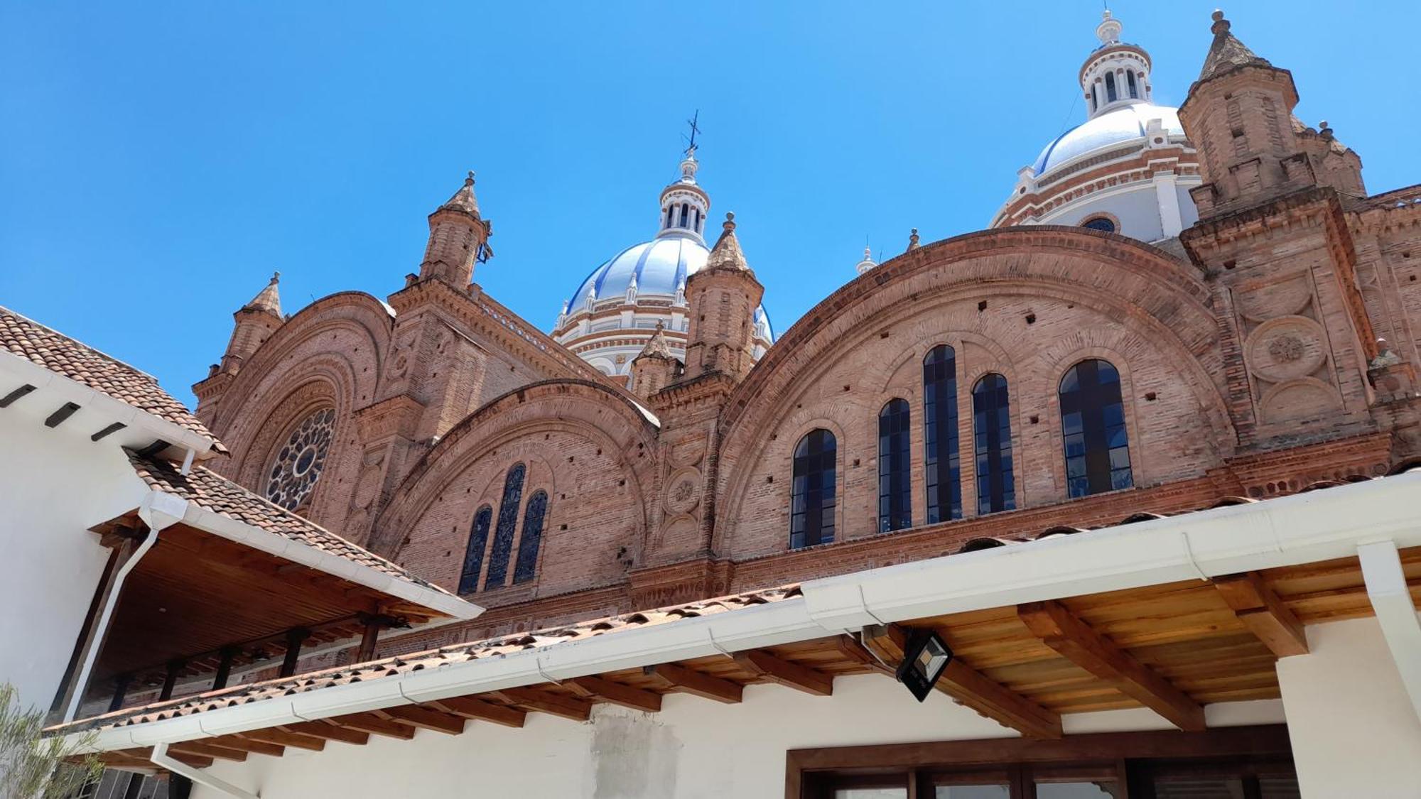 Elegante Suite Privada En Cuenca - Parqueo Incluido Kültér fotó